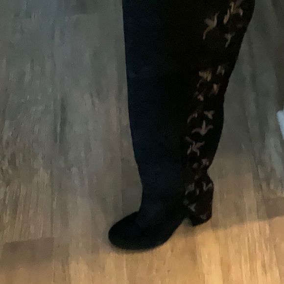 Kenneth Cole above the knee nwot embroidered boots - Picture 13 of 16